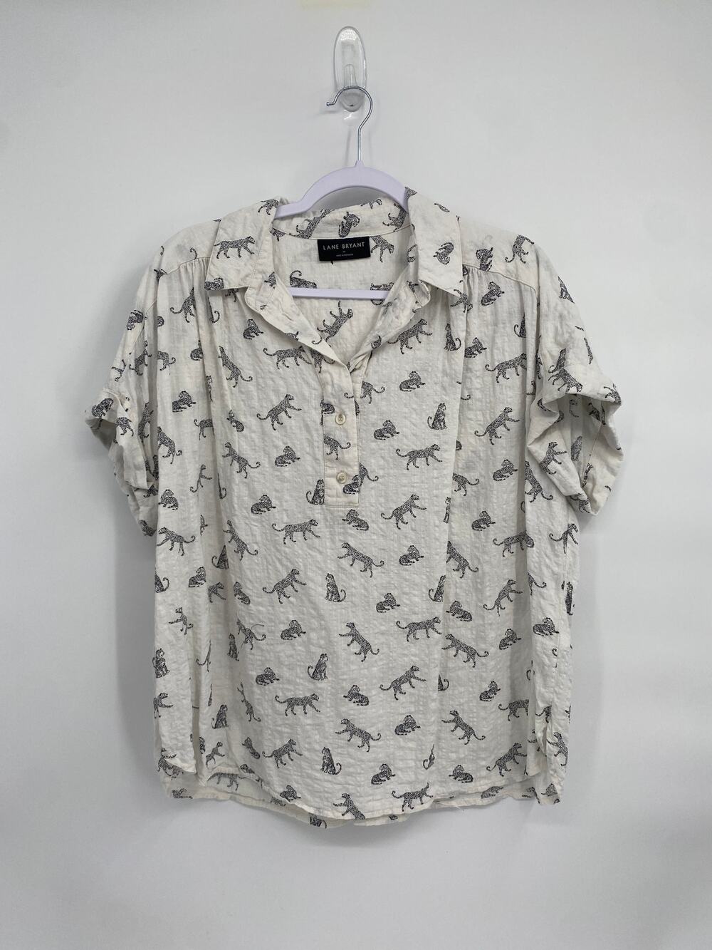 Lane Bryant Leopard Animal Print Lightweight Short Sleeve Button Down 14